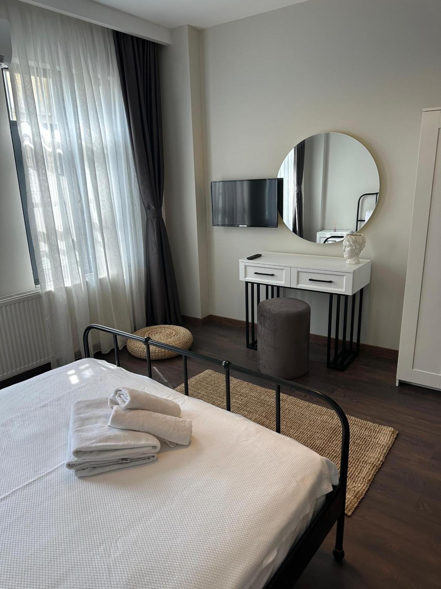 Nm Suites Beyoglu Istanboel Buitenkant foto